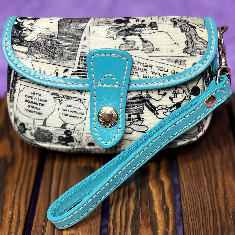 RARE DOONEY & BOURKE Women’s DISNEY Mickey Comics Wristlet/Wallet/Clutch
